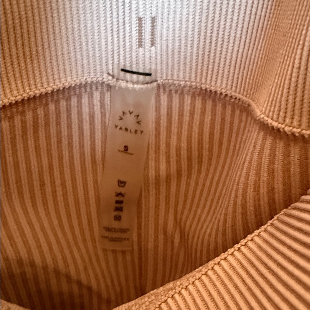 Varley Mauve High Waist Python Print Leggings Siz… - image 2